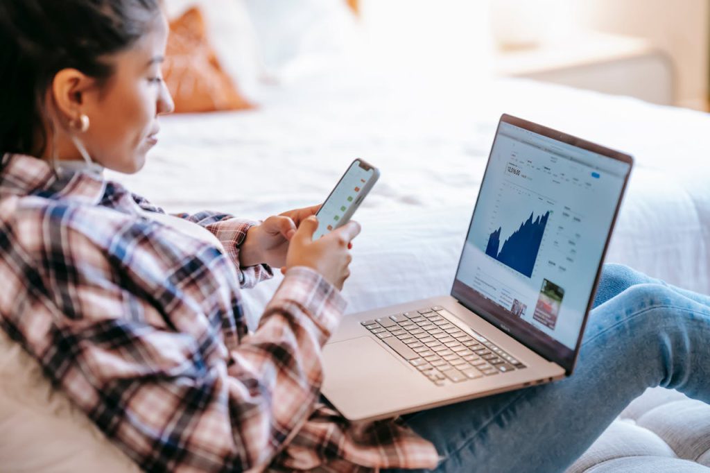 Future Finance - Wie sich Geldanlage im digitalen Zeitalter verändert - Foto von Liza Summer-Pexels