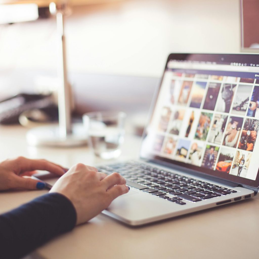 So stärken Sie Ihre digitale Präsenz mit der besten VPN - Foto von picjumbo-com-Pexels