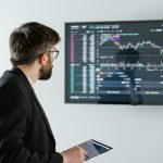 Wie unterscheiden sich bekannte Krypto-Plattformen in der Praxis wirklich? Foto von Tima Miroshnichenko - Pexels