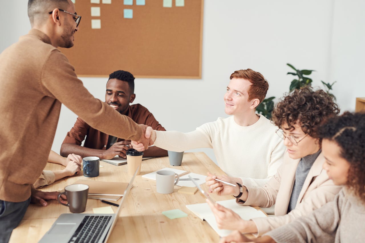 Wertschätzung im Team - Bild von fauxels - Pexels