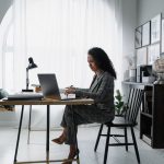 GEO statt nur SEO - Wie Unternehmen 2026 in ChatGPT, Perplexity und Google AI Overviews sichtbar werden - Foto von Tima Miroshnichenko - Pexels