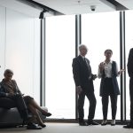 Neukunden gewinnen - Interne Abteilung oder externer Dienstleister - Foto von Werner Pfennig - Pexels