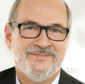 „Wie findet man die richtigen Führungskräfte und bindet sie an sein Unternehmen?“ – 3 Fragen an: Jörg Herrmann