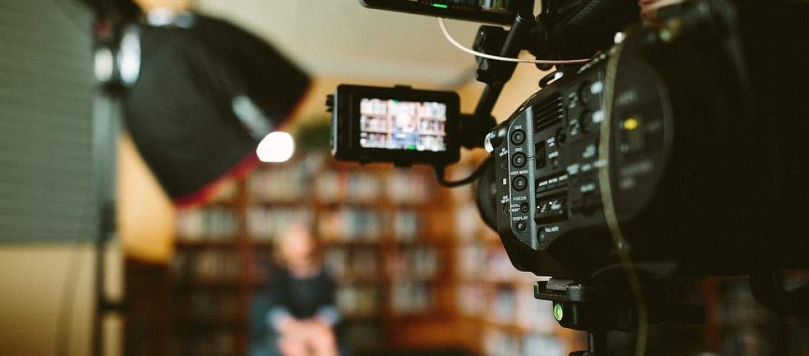 Videogestützte Kundenakquise und Online-Personalmarketing in Pandemiezeiten – Wie Sie Ihre Videoproduktion professionalisieren und Fördermöglichkeiten gezielt nutzen – Expertentipps von der Videoagentur avidere